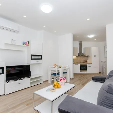 New - Apartman M & M Appartement *