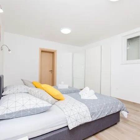 New - Apartman M & M Split