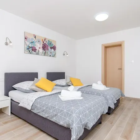 New - Apartman M & M Appartement *